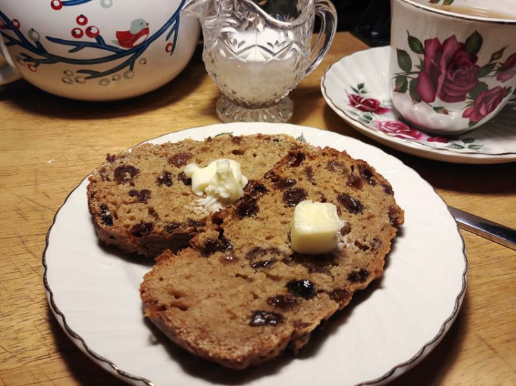 Earl Grey Loaf with Tea